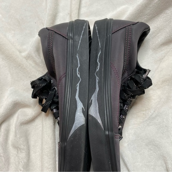 Vans Harry Potter Deathly Hallows Old Skool Purple Black Lace Up Sneakers - Picture 5 of 10